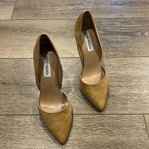 Steve Madden Suede mustard heels size 8